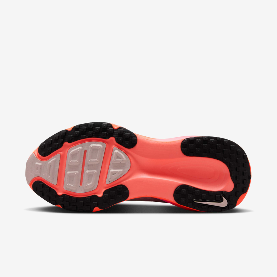 Nike Vomero Plus "Pink Coral"