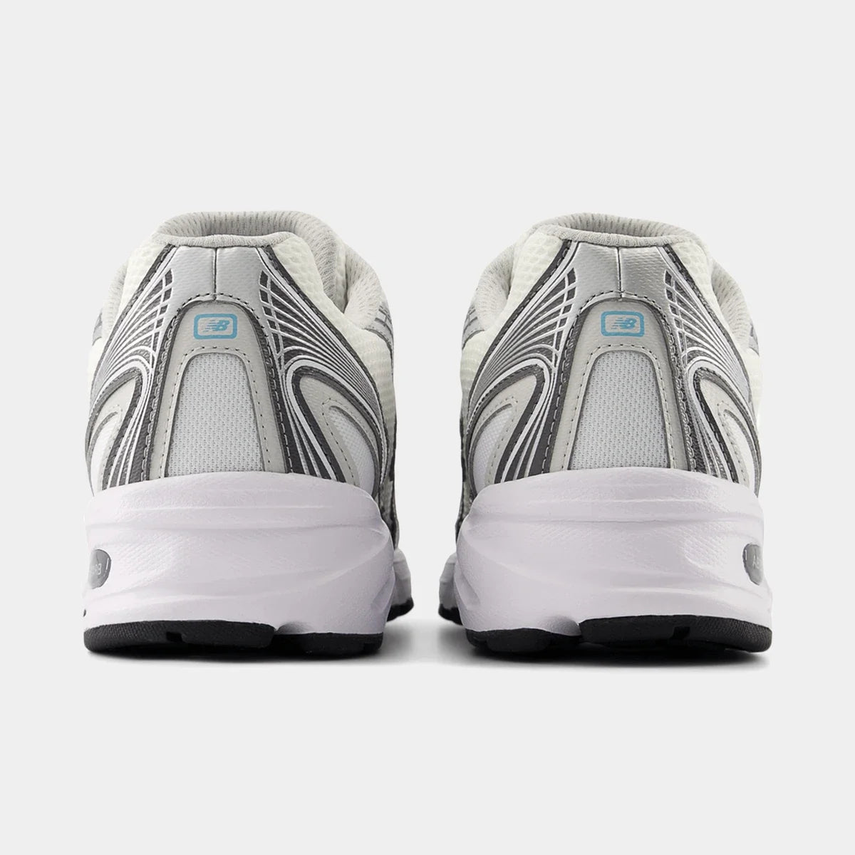 New Balance 740 - White & Blue Tech Runners