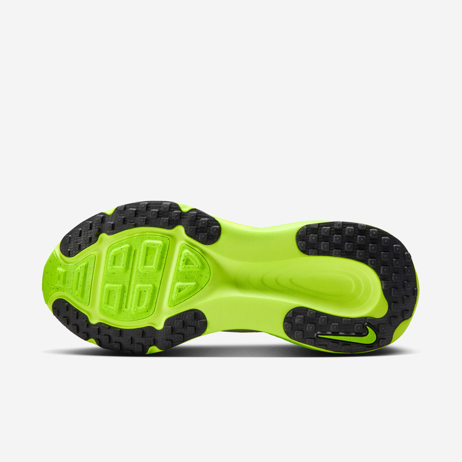 Nike Vomero Plus "White Volt"