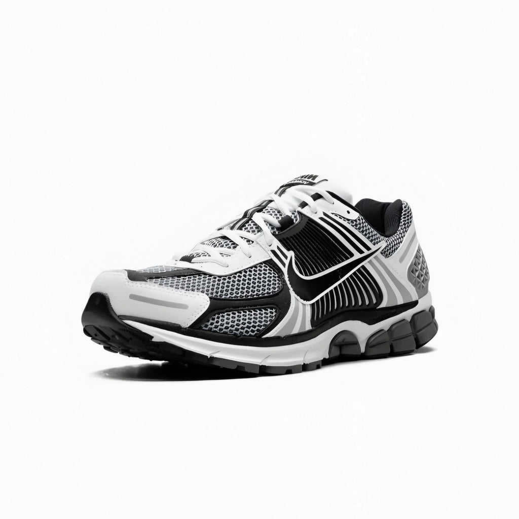 Nike Zoom Vomero 5 SE SP 'Black/Metallic Silver'
